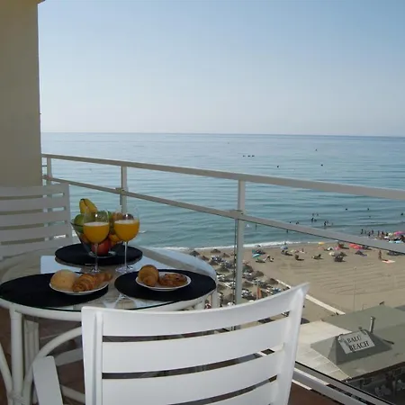 Almar, Beachfront 6 By Alohamálaga Torremolinos