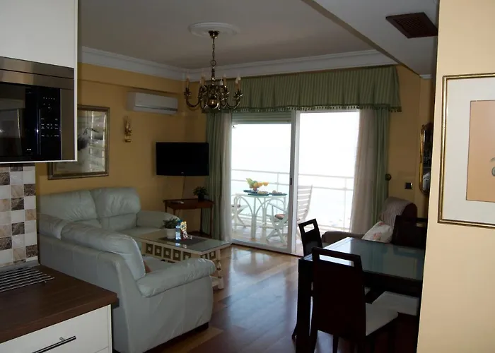 Almar, Beachfront 606 By Alohamalaga * Торремолинос